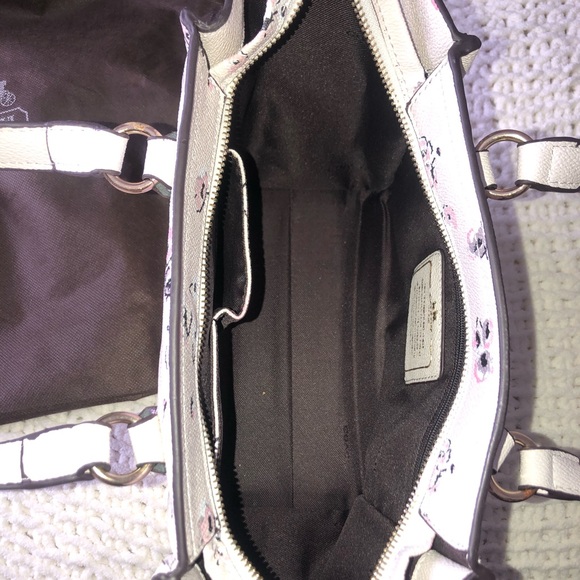 Coach floral print medium purse (w/ a strap) - Picture 5 of 8